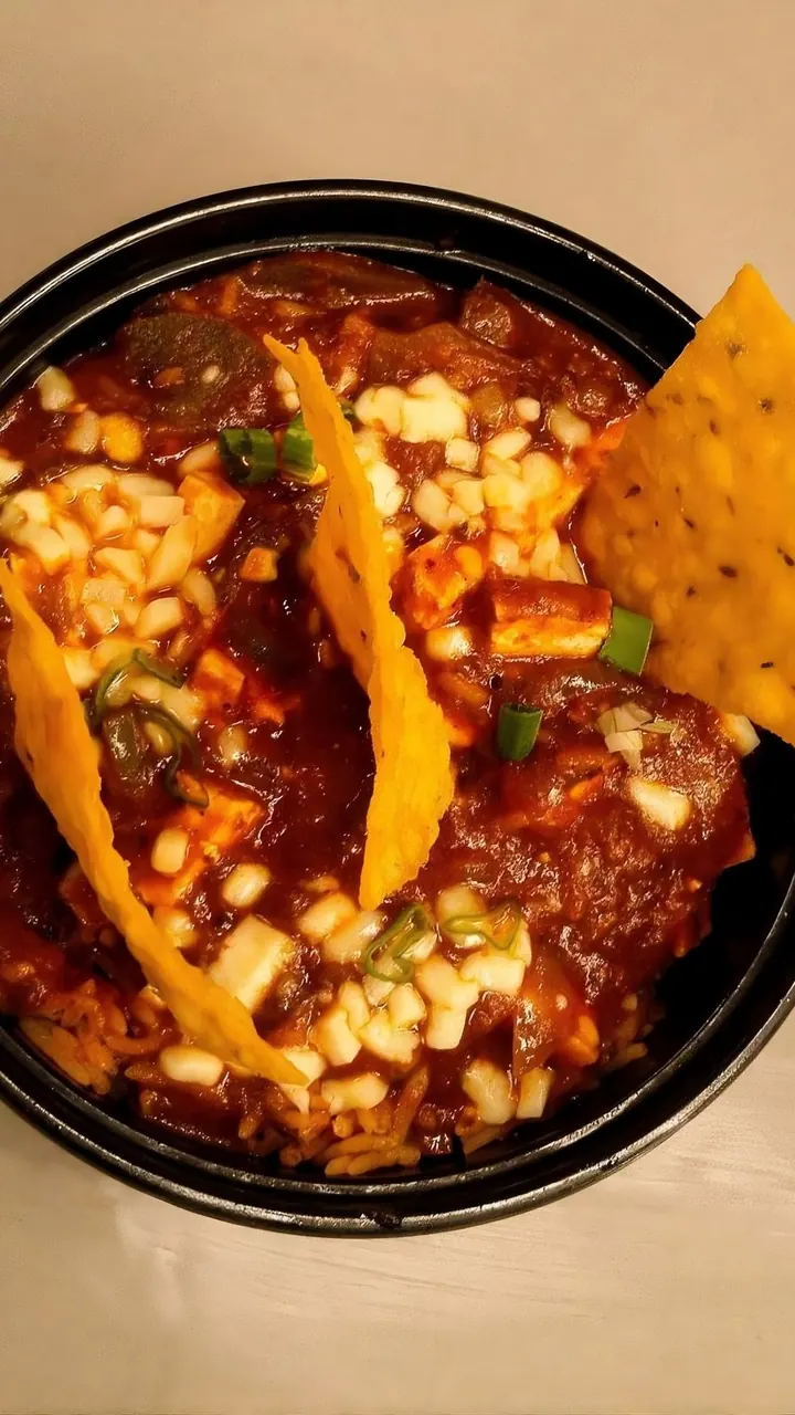 Nachos con queso y salsa, Brasa & Humo, San José