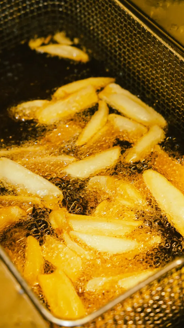 Papas fritas doradas, Brasa & Humo, San José
